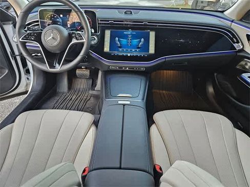 Used 2025 Mercedes-Benz E 450 4MATIC All-Terrain Wagon image 20