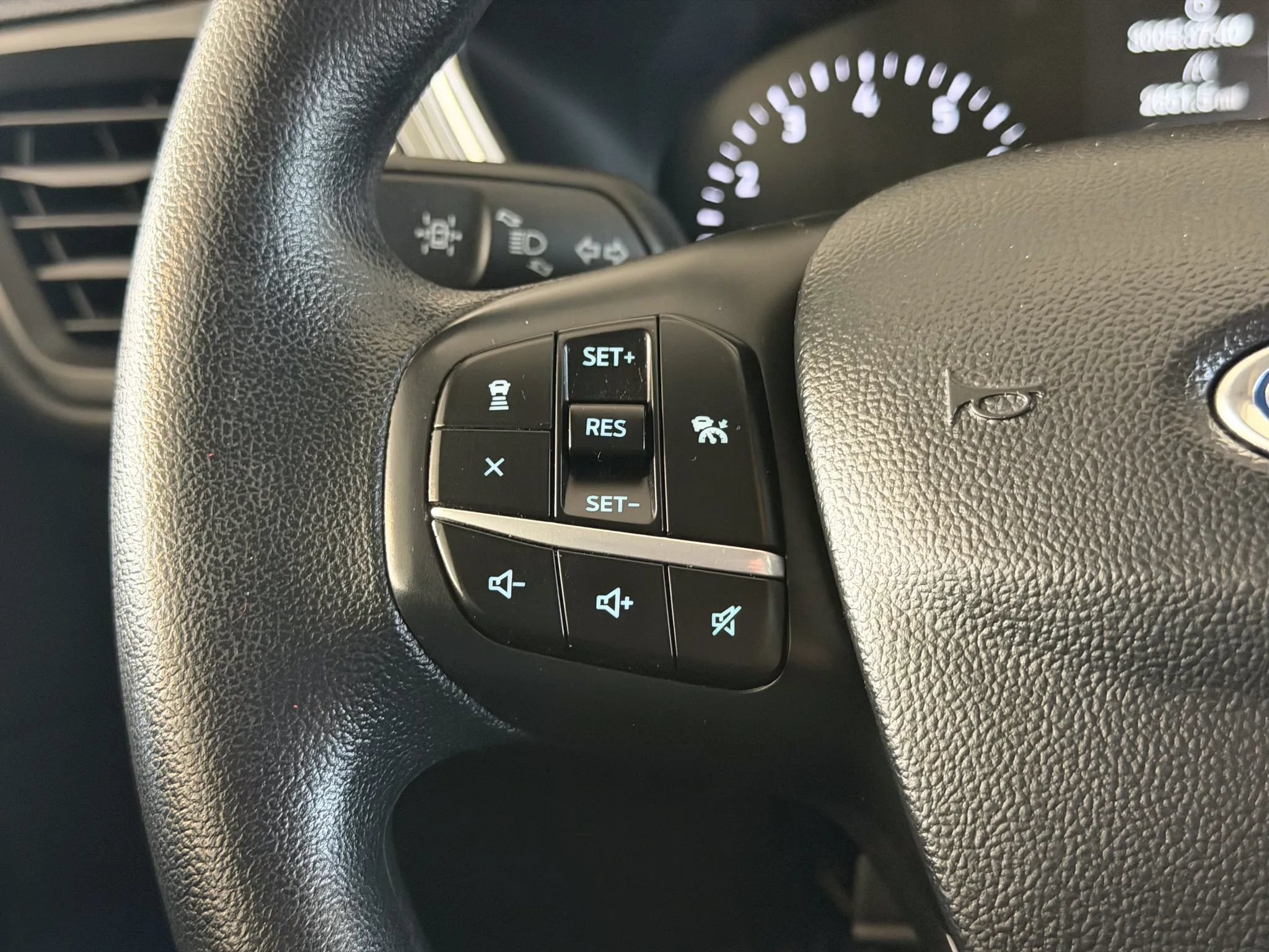 Used 2020 Ford Escape SE AWD/4WD image 24