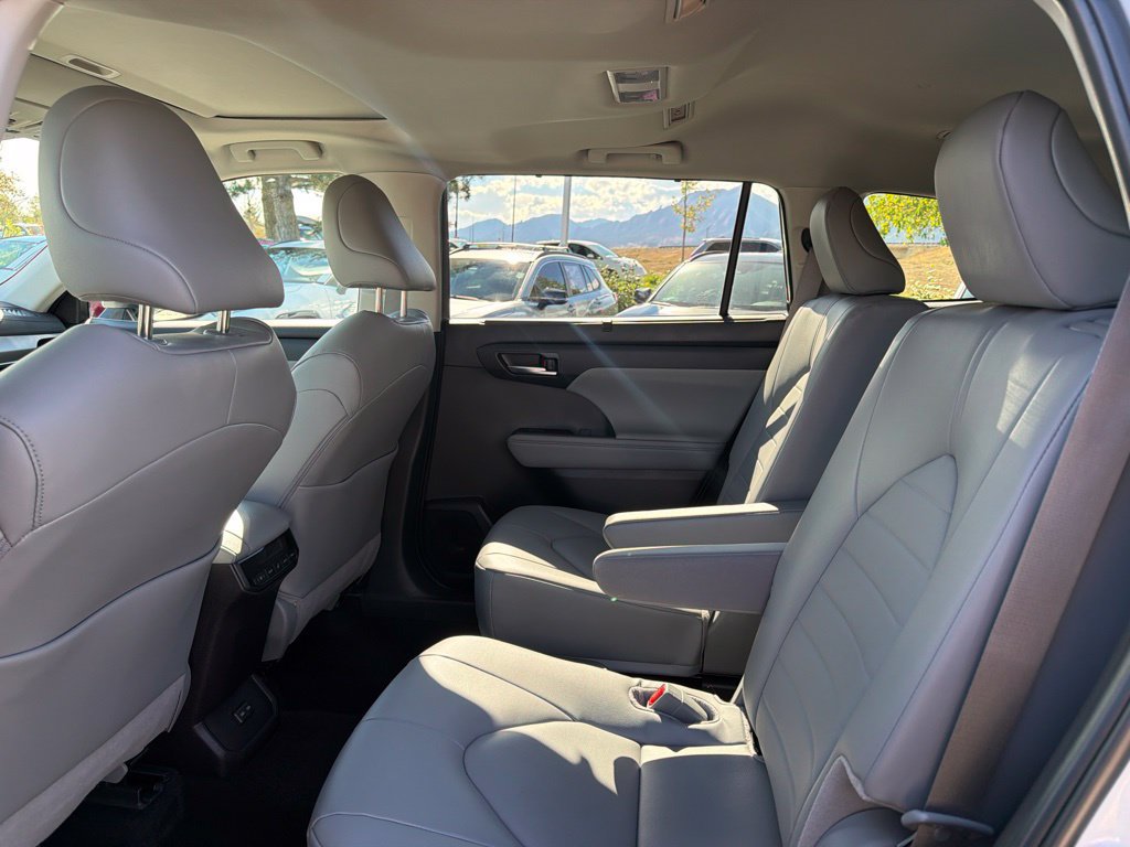 Used 2026 Toyota Highlander XLE AWD/4WD image 20