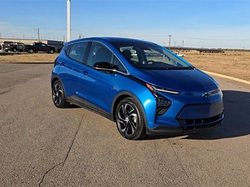 Used 2023 Chevrolet Bolt LT image 5