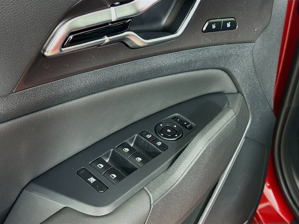 New 2026 Kia Sportage SX FWD image 19