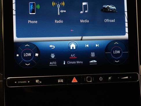 Certified 2023 Mercedes-Benz GLC 300 4MATIC image 25