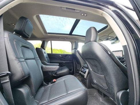 Used 2023 Lincoln Aviator Reserve w/ Jet Package AWD/4WD image 16