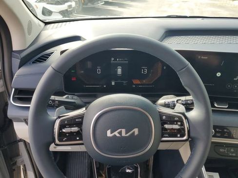 New 2026 Kia Carnival EX FWD image 13