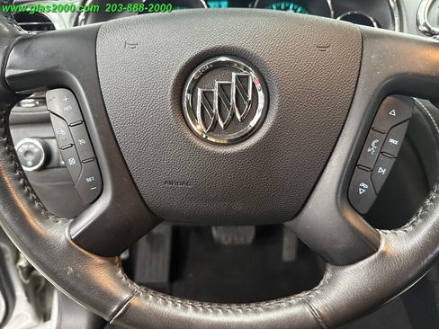 Used 2017 Buick Enclave Premium image 22