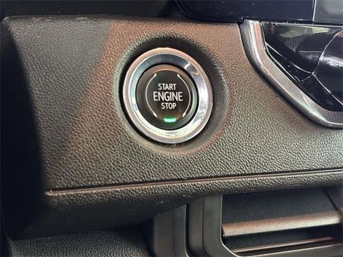 Used 2023 Chevrolet Colorado W/T image 17