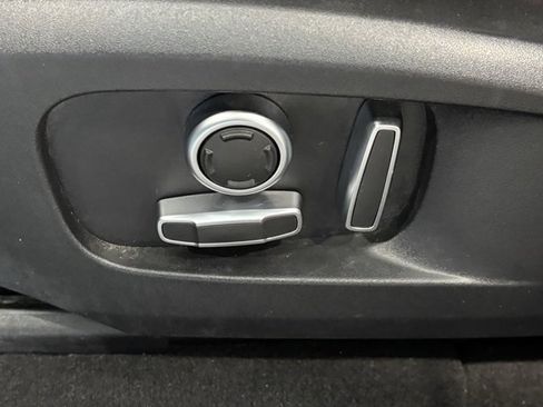 Used 2021 Jaguar F-PACE S image 19