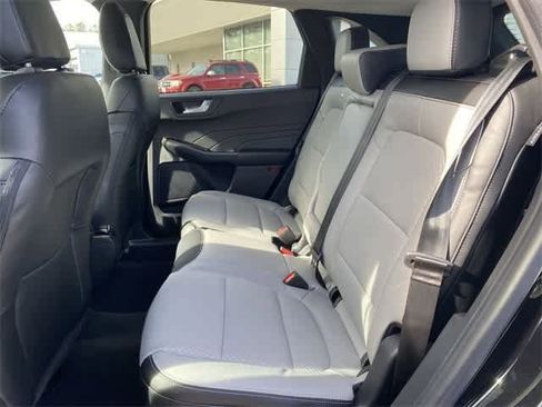 Used 2024 Ford Escape SE FWD image 10