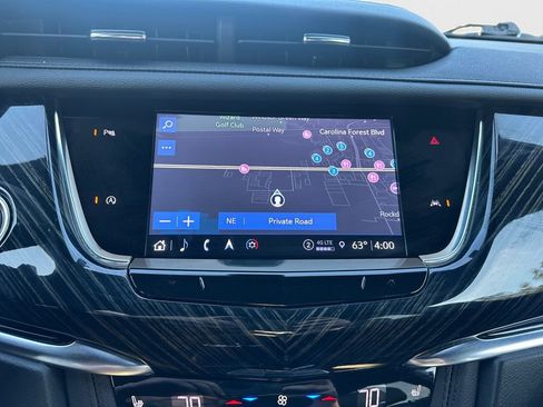 Used 2025 Cadillac XT6 Premium Luxury image 12