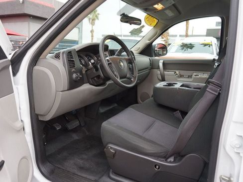 Used 2014 Chevrolet Silverado 2500 W/T RWD image 16
