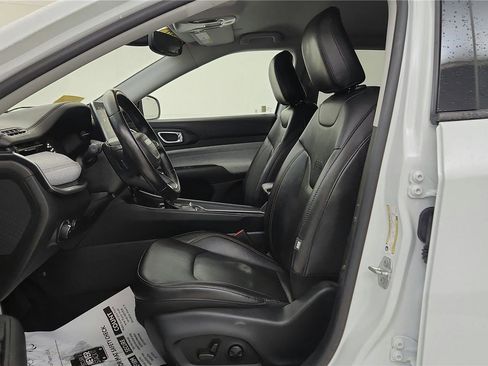 Used 2022 Jeep Compass Latitude image 37