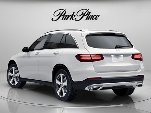 Used 2018 Mercedes-Benz GLC 300 4MATIC image 13