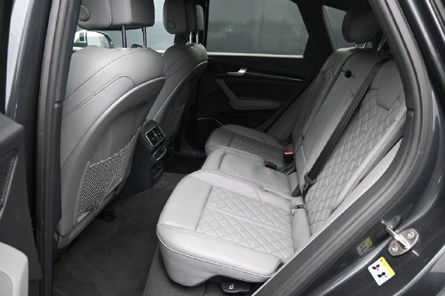 Used 2019 Audi SQ5 Premium Plus AWD/4WD image 16