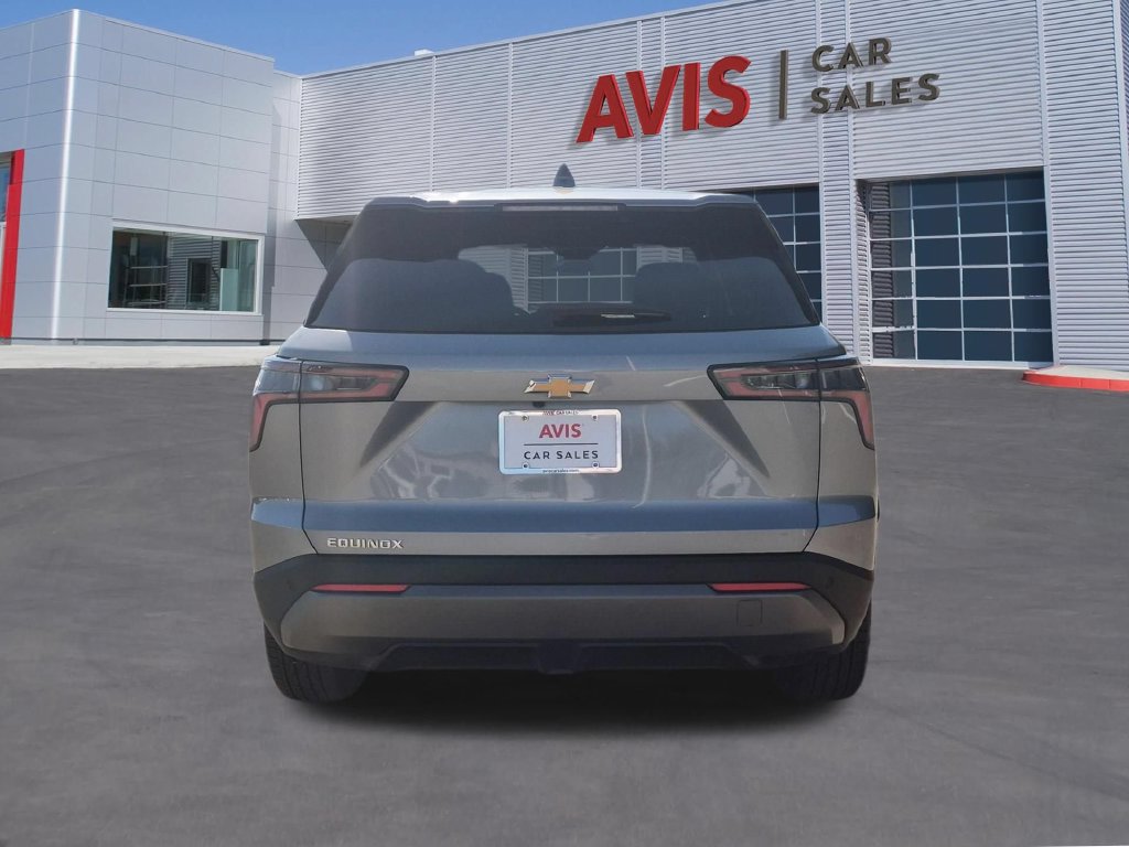 Used 2026 Chevrolet Equinox LT FWD image 7
