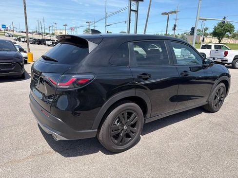 Used 2026 Honda HR-V Sport image 17