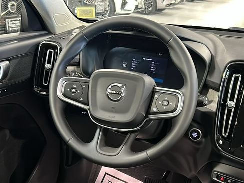 Certified 2026 Volvo XC40 B5 Plus AWD/4WD image 24