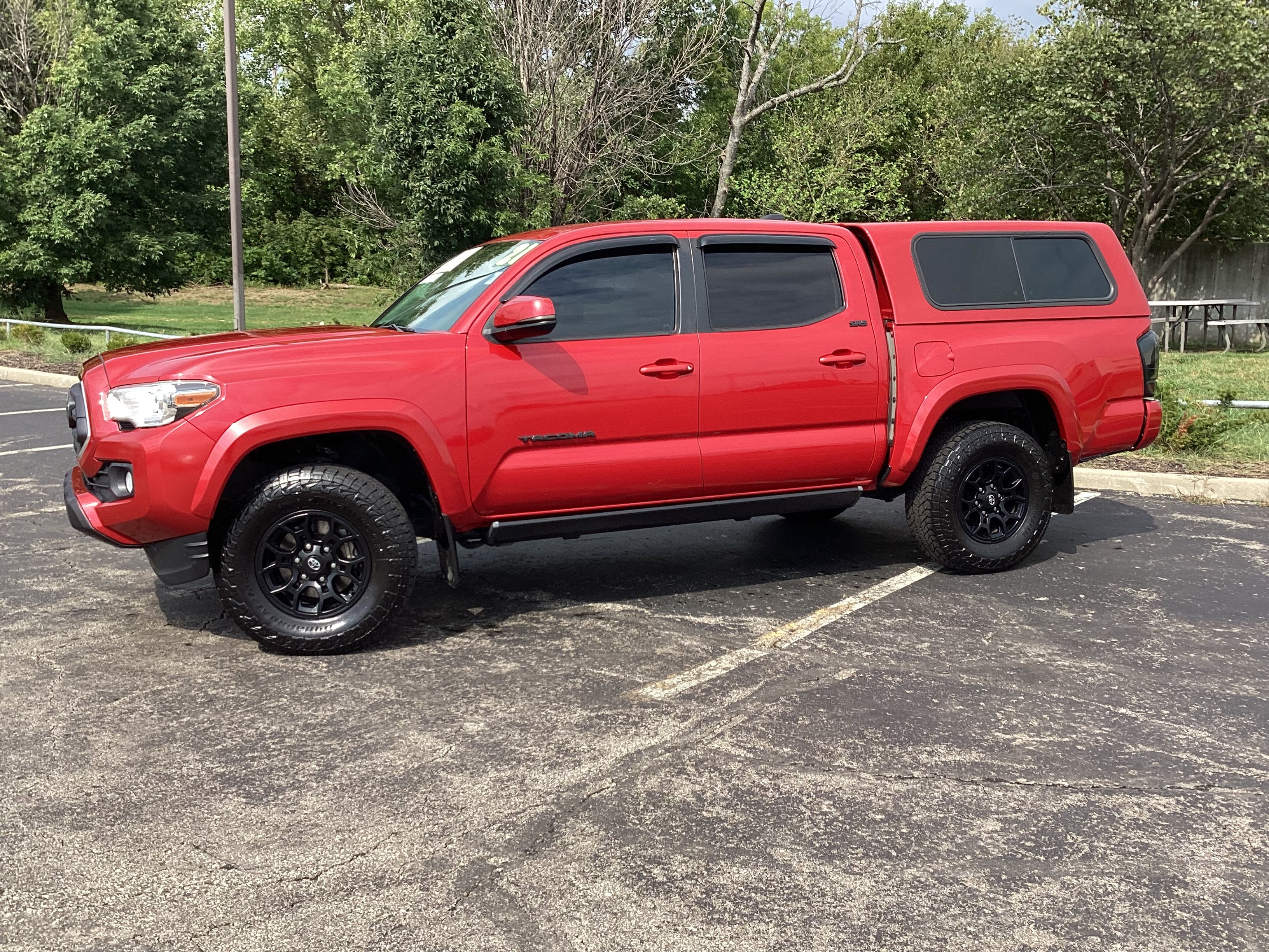 Certified 2021 Toyota Tacoma SR5 w/ Technology Package AWD/4WD image 25