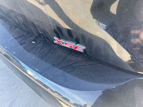 Used 2020 Toyota Corolla XSE image 4