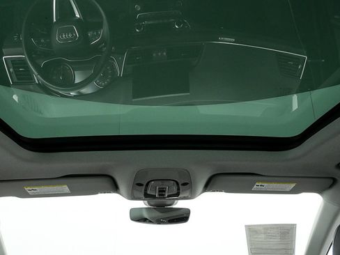 Used 2021 Audi Q5 2.0T Premium image 18