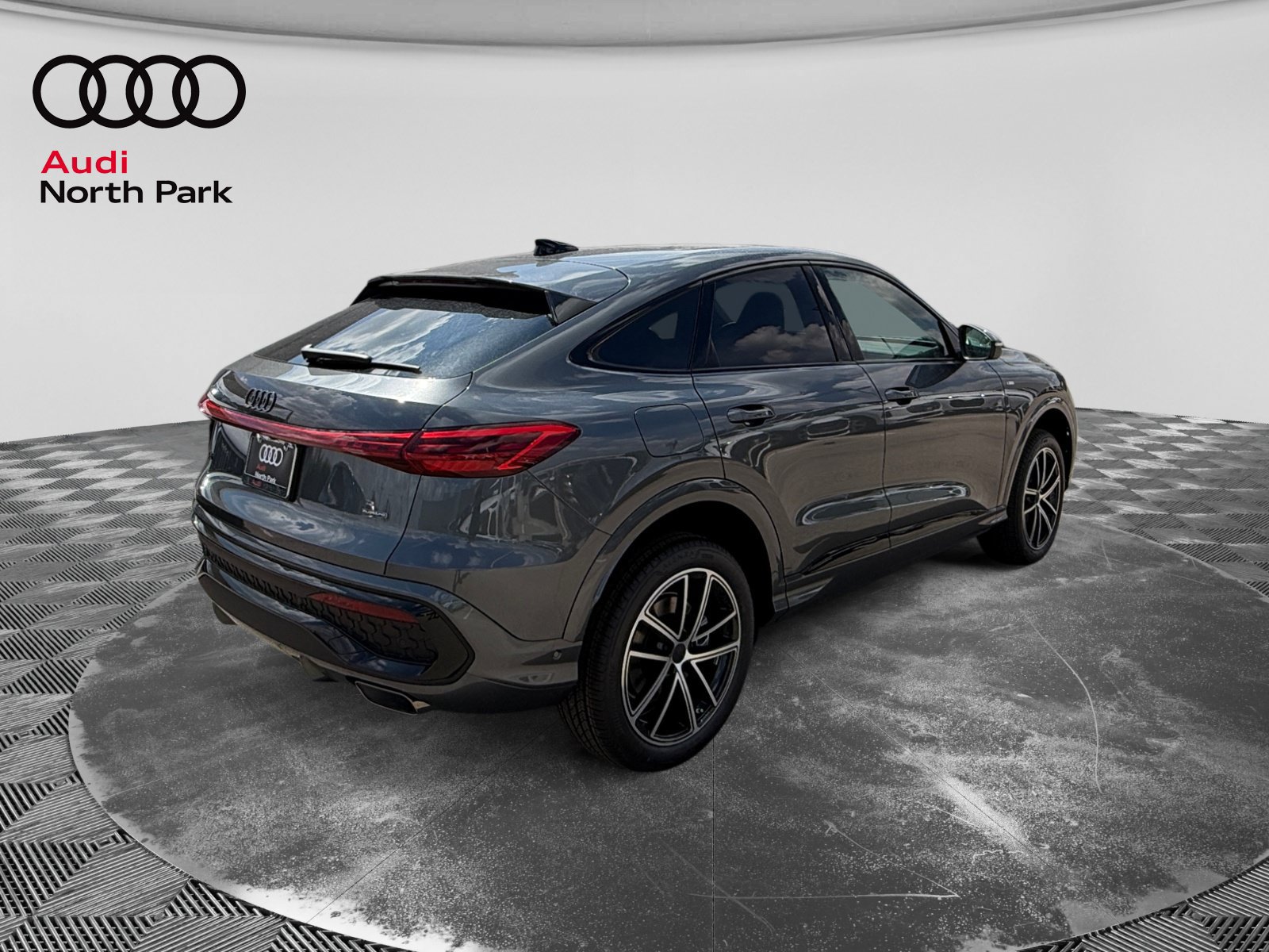 New 2026 Audi Q5 Premium Plus AWD/4WD image 5