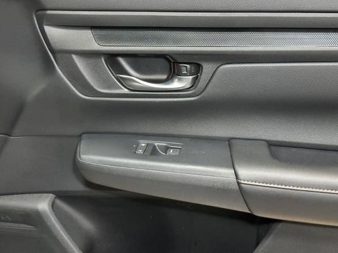 Certified 2025 Honda CR-V Sport image 38