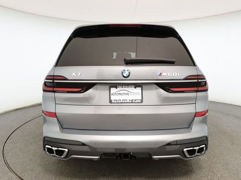 Used 2025 BMW X7 M60i image 5