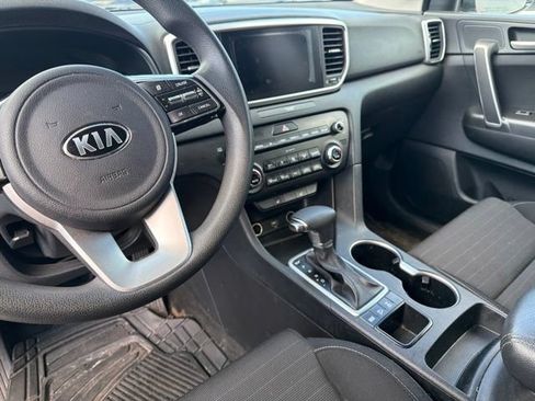 Used 2020 Kia Sportage LX w/ LX Popular Package AWD/4WD image 16