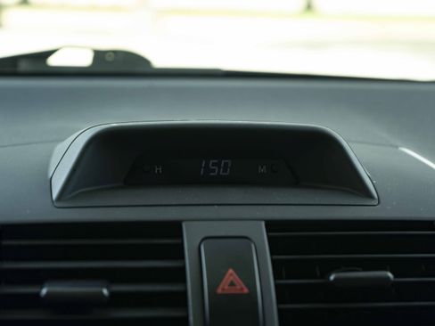 Used 2013 Toyota Corolla L FWD image 26