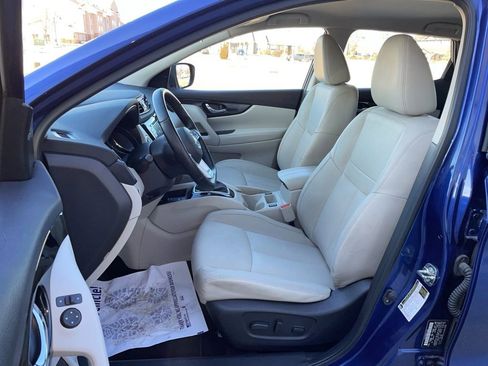 Used 2022 Nissan Rogue Sport SL image 8