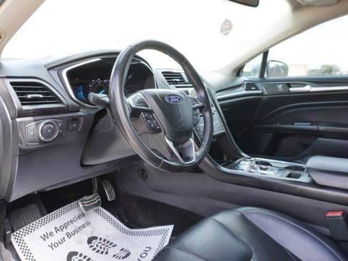 Used 2018 Ford Fusion Titanium image 10