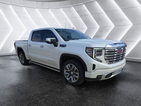 Used 2024 GMC Sierra 1500 Denali image 3