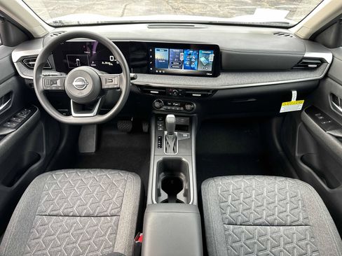 New 2026 Nissan Kicks SV AWD/4WD image 28