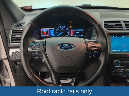 Used 2017 Ford Explorer XLT w/ Equipment Group 201A FWD image 34