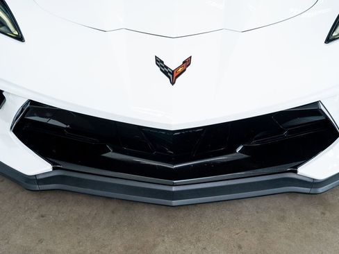 Used 2022 Chevrolet Corvette Stingray Coupe w/ Z51 Performance Package image 16