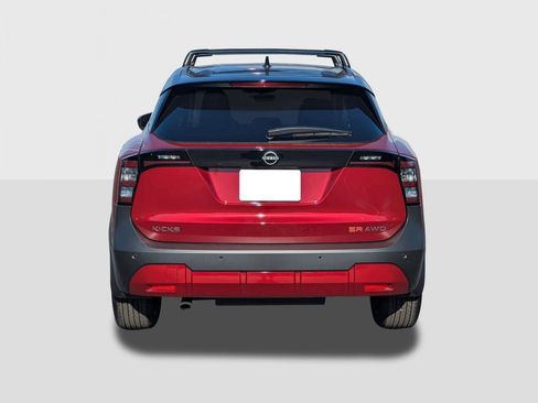 New 2026 Nissan Kicks SR w/ Cold Weather Package image 4