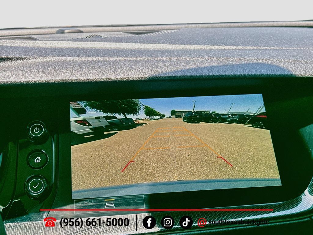 Used 2023 Buick Envision Preferred w/ Sport Touring Package AWD/4WD image 17
