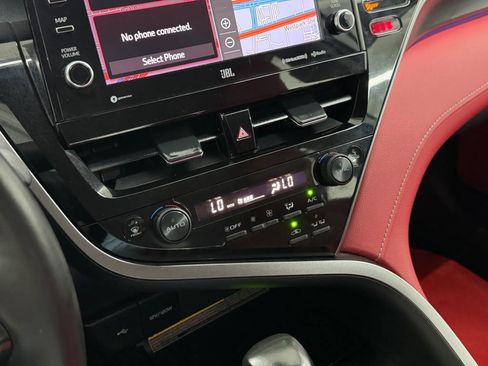 Used 2021 Toyota Camry XSE w/ Navigation Upgrade Package image 28