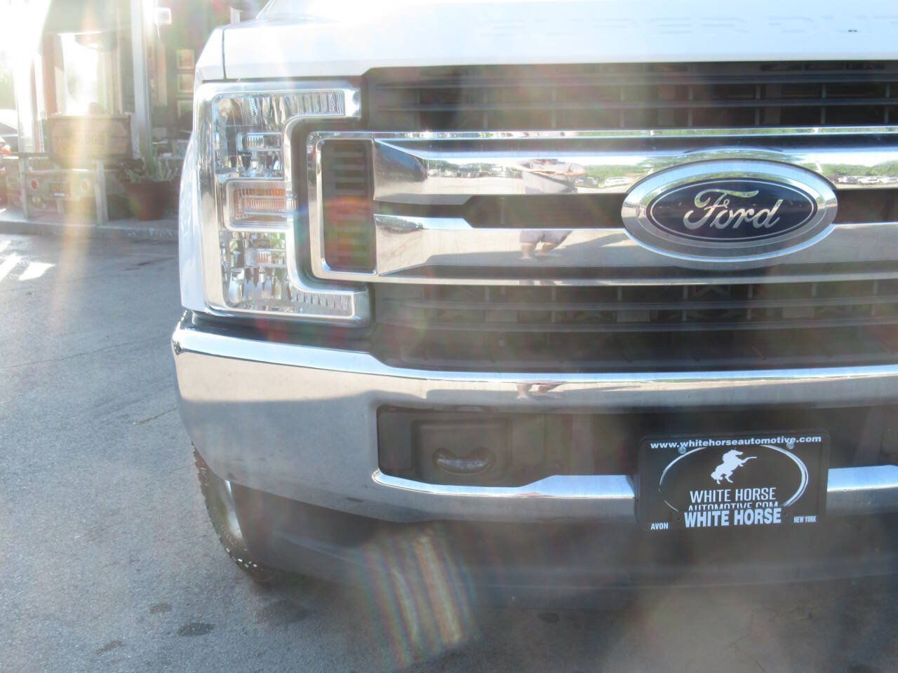 Used 2017 Ford F250 XLT AWD/4WD image 3