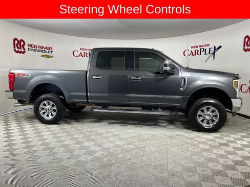 Used 2018 Ford F250 XLT w/ XLT Premium Package AWD/4WD image 9