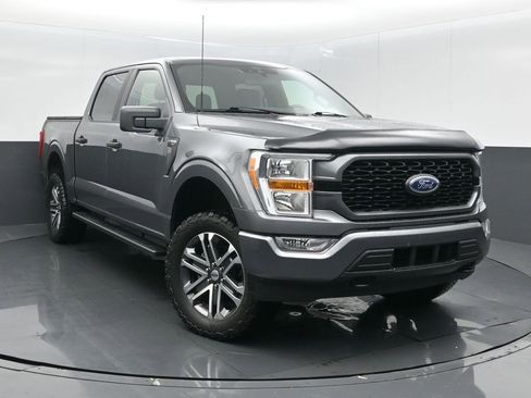 Used 2021 Ford F150 XL w/ STX Appearance Package image 2