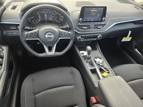 New 2026 Nissan Altima 2.5 SV FWD image 10