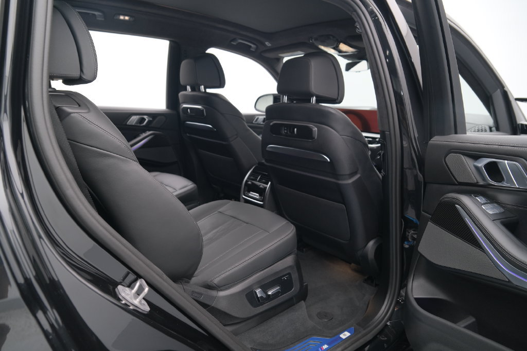 Used 2025 BMW X7 M60i w/ Executive Package AWD/4WD image 41