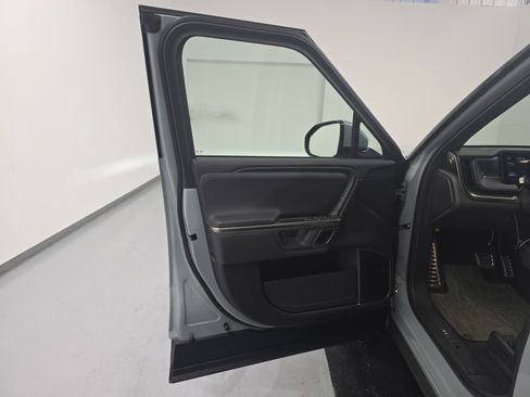 Used 2024 Rivian R1S Adventure image 16