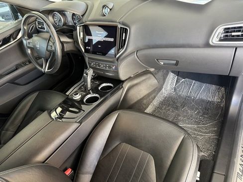 Certified 2022 Maserati Ghibli GT image 17