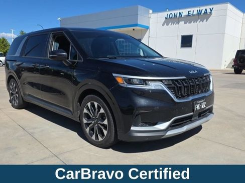 Used 2022 Kia Carnival EX FWD image 5