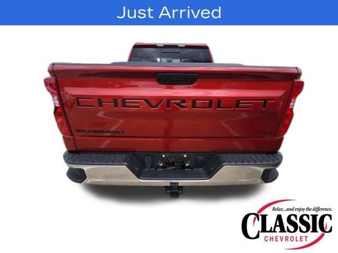 Used 2024 Chevrolet Silverado 1500 LT w/ Convenience Package II image 9
