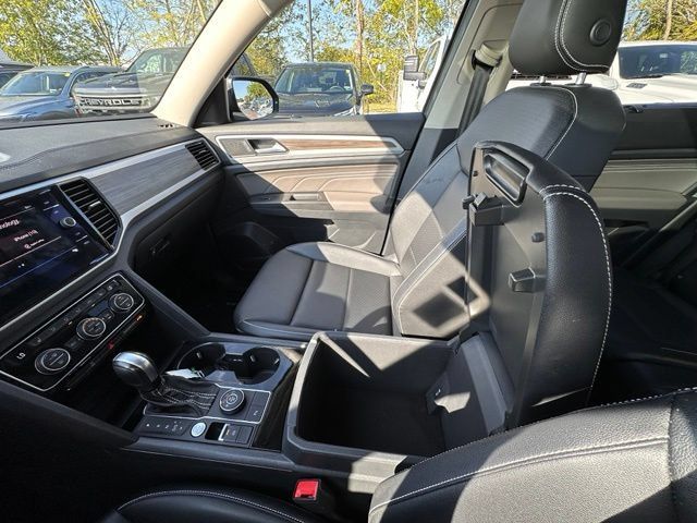Used 2022 Volkswagen Atlas SEL AWD/4WD image 26