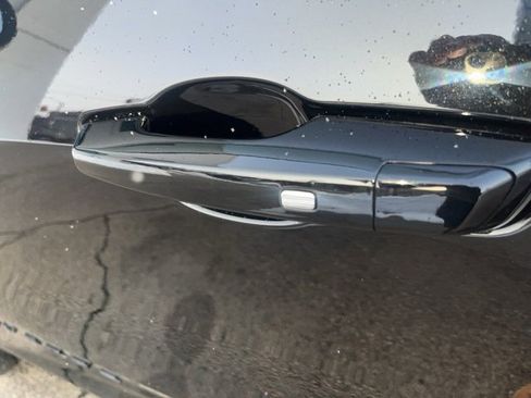 New 2026 Chevrolet Traverse RS image 18