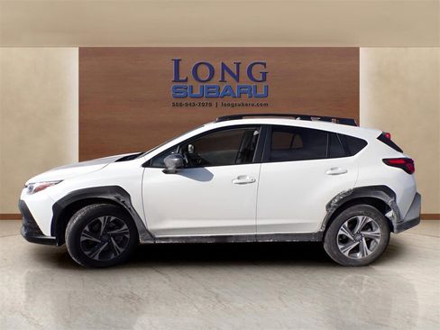 Certified 2025 Subaru Crosstrek 2.0i Premium image 11
