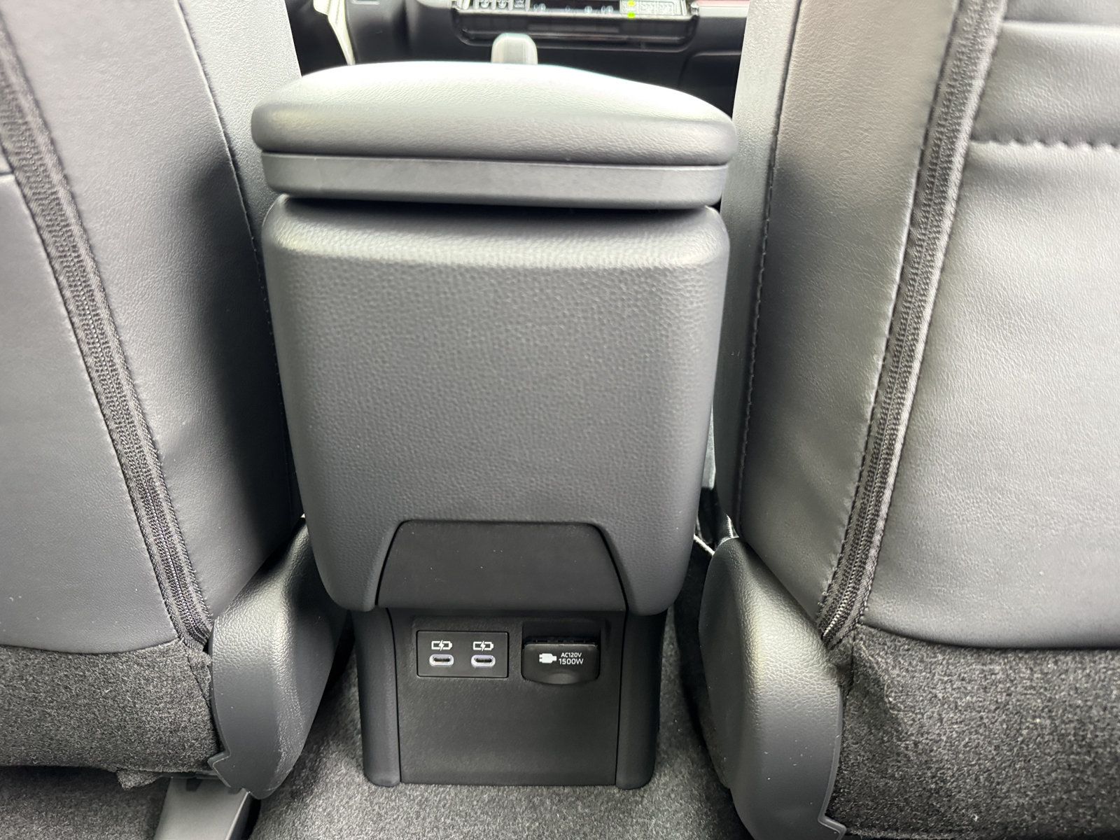 New 2027 Toyota Prius Plug-In Hybrid FWD image 7